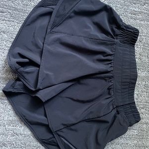 lululemon hottie hot shorts